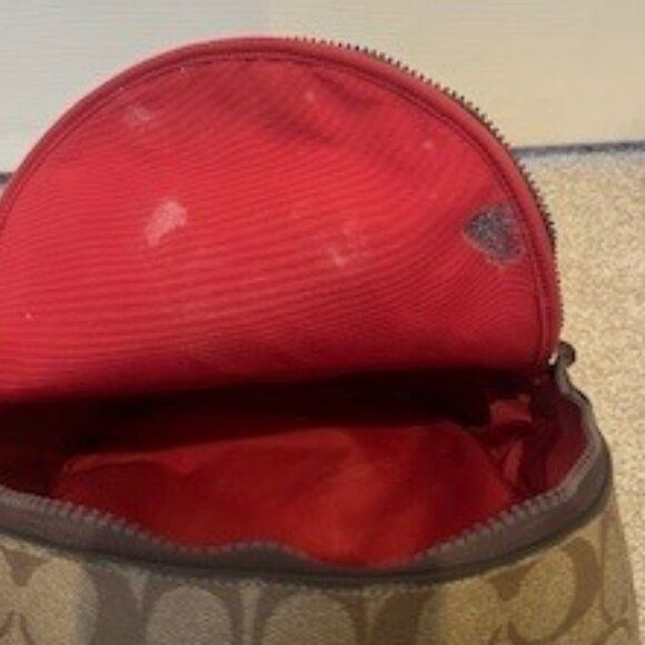 COACH MEDIUM CHARLIE BACKPACK IN SIGNATURE CANAS WITH CHERRY MOTIF - Picture 10 of 10